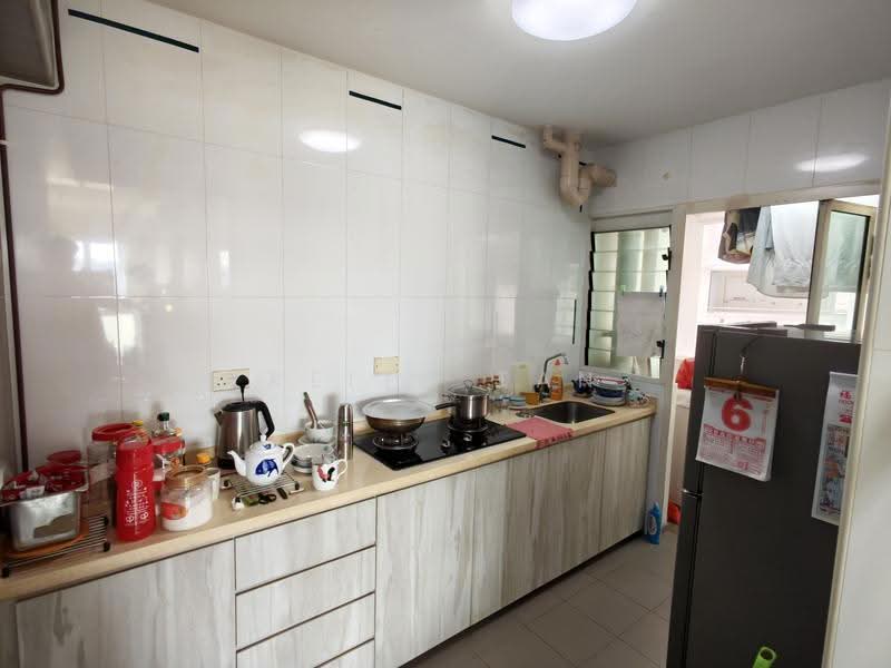 670C Edgefield Plains, 670C Edgefield Plains, Hougang / Punggol / Sengkang, 2 Bedrooms, 732 sqft, HDB Flat For Sale, by Keith Tan, 500205155 - Kitchen - PropertyGuru.com.sg