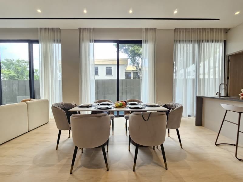 Brand New Pair 2.5 Storey Semi D | 1km RGPS | Hillcrest Park, Hillcrest Road  Watten Rise Greenwood Ave, Newton / Novena, 5 Bedrooms, 6,764 sqft, Semi-Detached House For Sale, by Darren Leow, 500205162 - Dining Room - PropertyGuru.com.sg