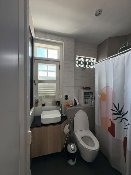 Joo Chiat Shophouse, Joo Chiat Rd, 750 sqft, Shop / Shophouse For Rent, by Truddy Tan, 500205169 - Bathroom - CommercialGuru.com.sg