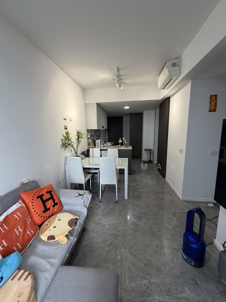 The M, 30 Middle Road, 2 Bedrooms, 721 sqft, Condominium For Rent, by Maggie Mak, 500205172 - Living Room - PropertyGuru.com.sg