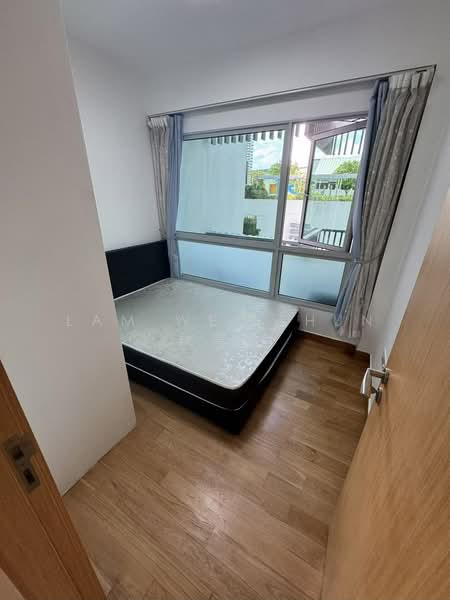 Eight Riversuites, 10 Whampoa East, 2 Bedrooms, 700 sqft, Condominium For Sale, by Lam Wei Shun 林渭舜, 500205175 - Bedroom - PropertyGuru.com.sg