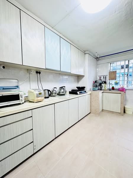 508 Bedok North Avenue 3, 508 Bedok North Avenue 3, 3 Bedrooms, 990 sqft, HDB Flat For Sale, by Aaron Loon, 500205179 - Kitchen - PropertyGuru.com.sg