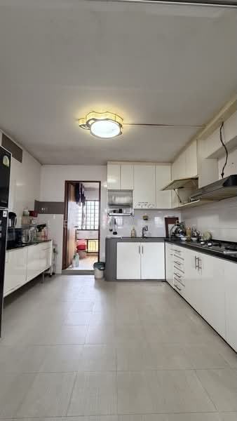 512 Choa Chu Kang Street 51, 512 Choa Chu Kang Street 51, 4 Bedrooms, 1,430 sqft, HDB Flat For Sale, by Lee Irene, 500205183 - Kitchen - PropertyGuru.com.sg