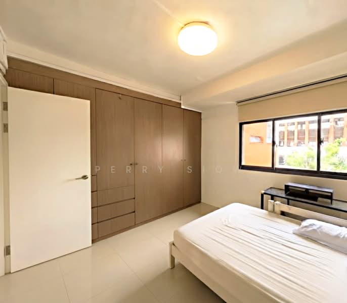 183 Toa Payoh Central, 183 Toa Payoh Central, 2 Bedrooms, 689 sqft, HDB Flat For Sale, by Perry Siow, 500205188 - Bedroom - PropertyGuru.com.sg