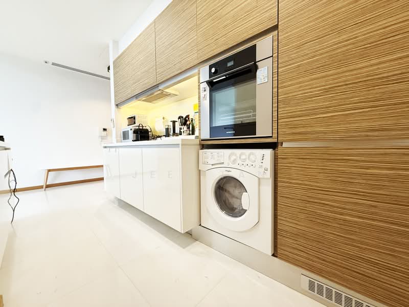 Concourse Skyline, 300 Beach Road, Beach Road / Bugis / Rochor, 1 Bedroom, 872 sqft, Condominium For Sale, by Jeen Tan, 500205190 - Kitchen - PropertyGuru.com.sg
