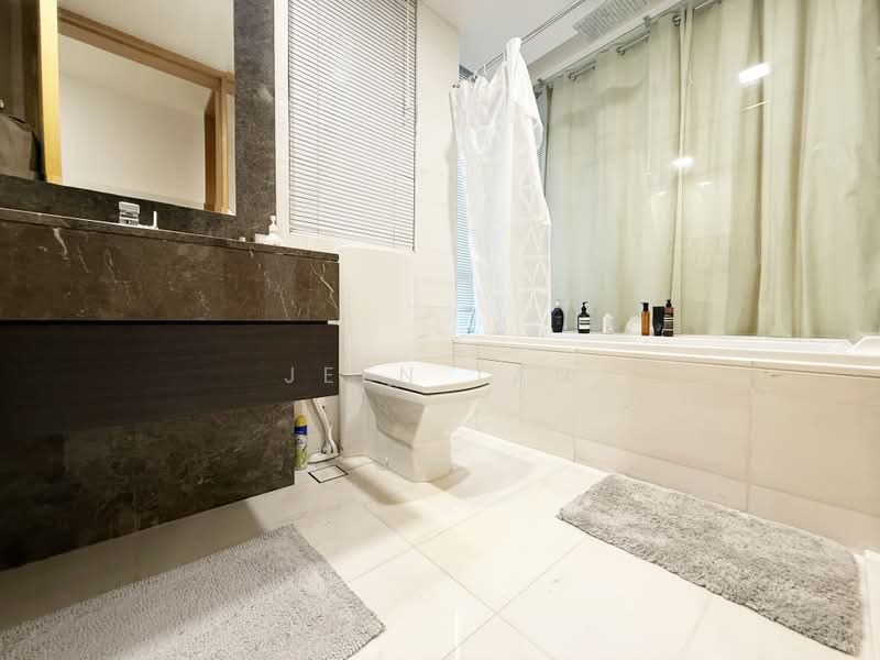 Concourse Skyline, 300 Beach Road, Beach Road / Bugis / Rochor, 1 Bedroom, 872 sqft, Condominium For Sale, by Jeen Tan, 500205190 - Bathroom - PropertyGuru.com.sg