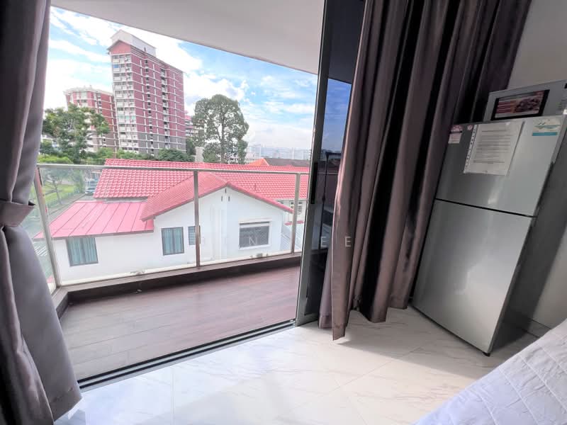 Silver Hill, Jalan Naung, Room Rental, 200 sqft, Terraced House For Rent, by Ben Lee, 500205193 - Balcony - PropertyGuru.com.sg