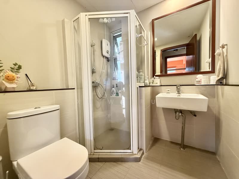 Euphony Gardens, 5 Jalan Mata Ayer, 2 Bedrooms, 1,023 sqft, Condominium For Rent, by Xu Weiru, 500205203 - Bathroom - PropertyGuru.com.sg