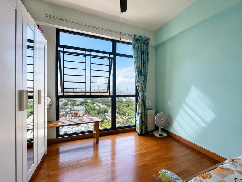 Blue Horizon, 21 West Coast Crescent, 2 Bedrooms, 958 sqft, Condominium For Sale, by Celia Chong 张瑂籣, 500205216 - Bedroom - PropertyGuru.com.sg