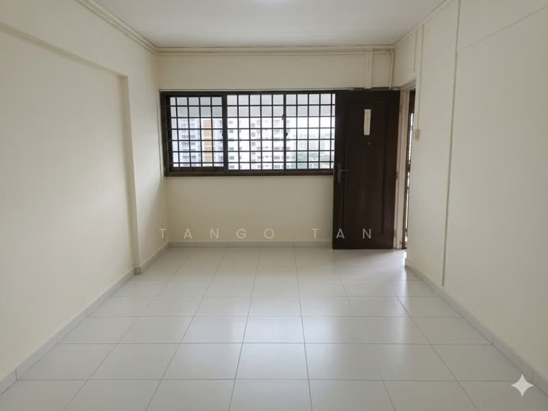 4 Teck Whye Avenue, 4 Teck Whye Avenue, 2 Bedrooms, 794 sqft, HDB Flat For Sale, by Tango Tan, 500205225 - Living Room - PropertyGuru.com.sg