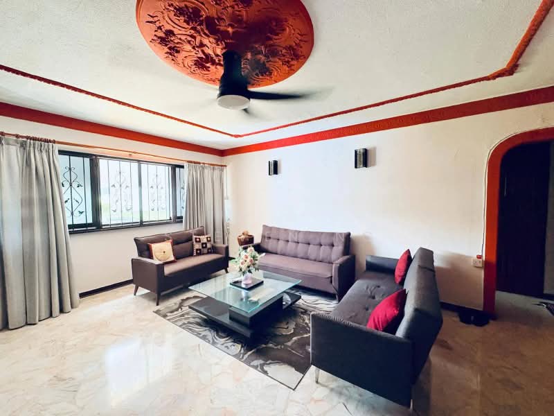 116 Bukit Batok West Avenue 6, 116 Bukit Batok West Avenue 6, 3 Bedrooms, 1,108 sqft, HDB Flat For Sale, by Steven NG, 500205231 - Living Room - PropertyGuru.com.sg