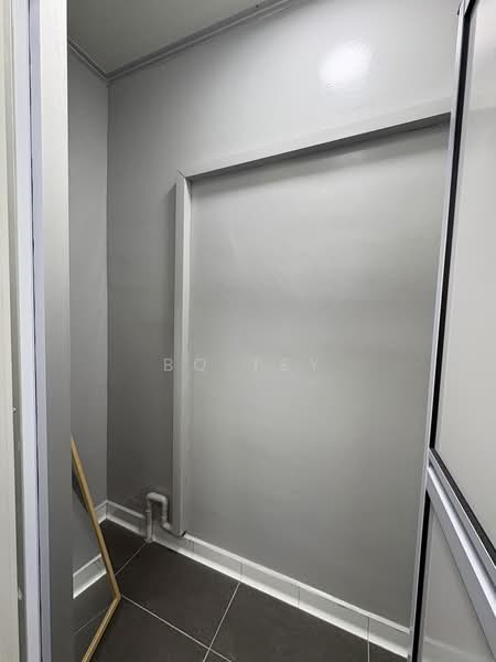 Bedok Food City, Bedok North Avenue 4, 392 sqft, Light Industrial (B1) For Rent, by BQ Tey, 500205236 - Changing Room - CommercialGuru.com.sg