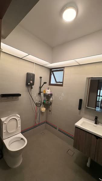 970B Tampines Street 96, 970B Tampines Street 96, Room Rental, 90 sqft, HDB Flat For Rent, by Julia Khoo, 500205247 - Bathroom - PropertyGuru.com.sg