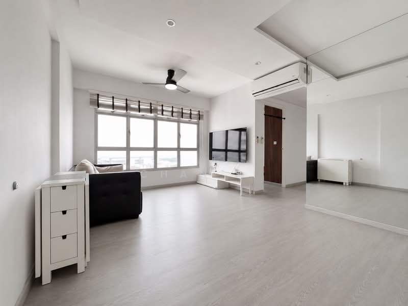 57 Teban Gardens Road, 57 Teban Gardens Road, 2 Bedrooms, 721 sqft, HDB Flat For Sale, by Chan Xi, 500205258 - Living Room - PropertyGuru.com.sg