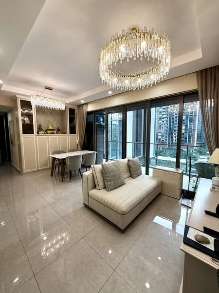 C.H.E.A.P! C.H.E.A.P! Luxurious 4 Bedrooms! Stunning Pool View! Move-in Condition!, Jalan Lempeng, 4 Bedrooms, 1,238 sqft, Condominium For Sale, by Alvin Lee, 500205259 - Living Room - PropertyGuru.com.sg