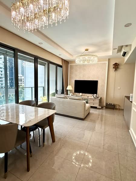 C.H.E.A.P! C.H.E.A.P! Luxurious 4 Bedrooms! Stunning Pool View! Move-in Condition!, Jalan Lempeng, 4 Bedrooms, 1,238 sqft, Condominium For Sale, by Alvin Lee, 500205259 - Living Room - PropertyGuru.com.sg