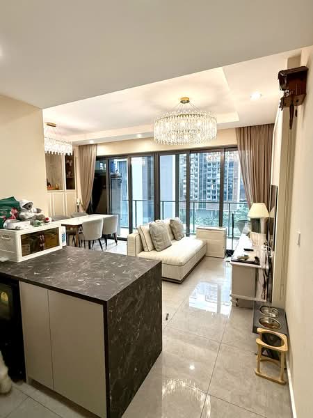 C.H.E.A.P! C.H.E.A.P! Luxurious 4 Bedrooms! Stunning Pool View! Move-in Condition!, Jalan Lempeng, 4 Bedrooms, 1,238 sqft, Condominium For Sale, by Alvin Lee, 500205259 - Living Room - PropertyGuru.com.sg