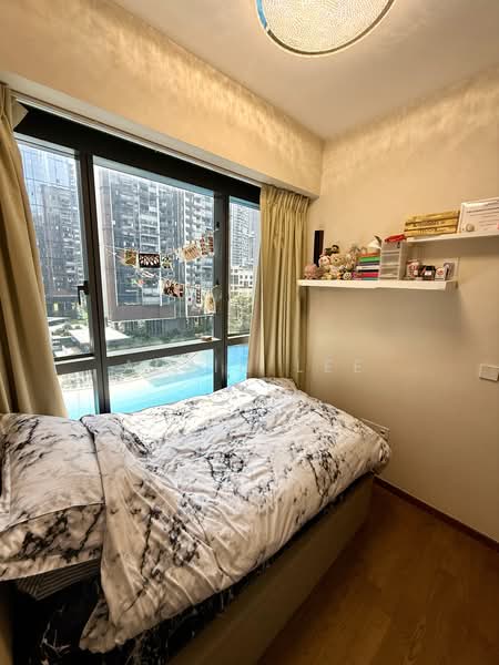 C.H.E.A.P! C.H.E.A.P! Luxurious 4 Bedrooms! Stunning Pool View! Move-in Condition!, Jalan Lempeng, 4 Bedrooms, 1,238 sqft, Condominium For Sale, by Alvin Lee, 500205259 - PropertyGuru.com.sg