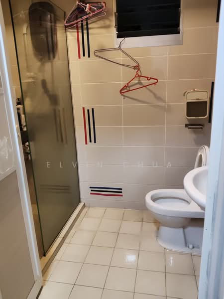 432C Yishun Avenue 1, 432C Yishun Avenue 1, Room Rental, 132 sqft, HDB Flat For Rent, by Elvin Chua, 500205262 - Bathroom - PropertyGuru.com.sg