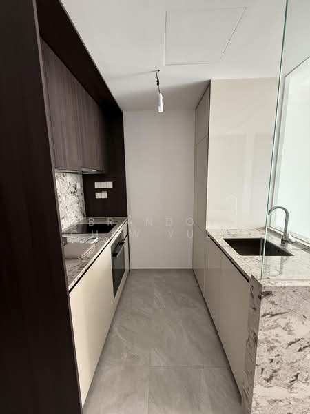 Tembusu Grand, 94 Jalan Tembusu, 2 Bedrooms, 667 sqft, Condominium For Sale, by Brandon Chew Yuen, 500205264 - Kitchen - PropertyGuru.com.sg