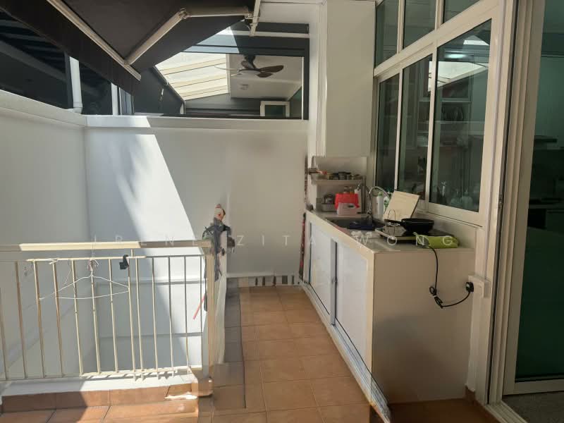 The Shaughnessy, 42 Miltonia Close, 5 Bedrooms, 3,304 sqft, Terraced House For Rent, by Irene Zita Wong, 500205286 - Balcony - PropertyGuru.com.sg