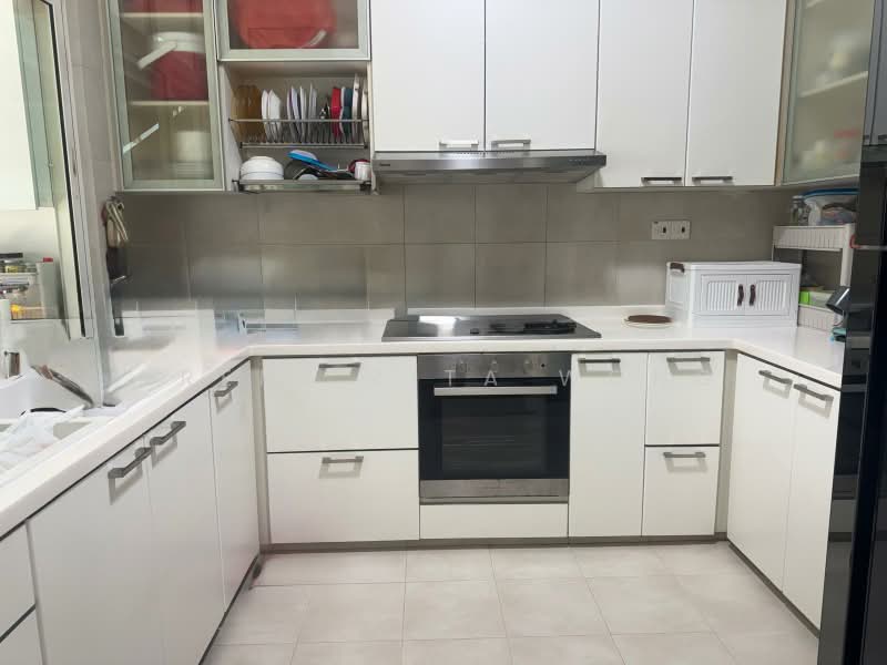 The Shaughnessy, 42 Miltonia Close, 5 Bedrooms, 3,304 sqft, Terraced House For Rent, by Irene Zita Wong, 500205286 - Kitchen - PropertyGuru.com.sg
