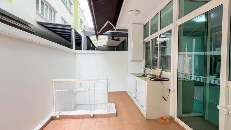 The Shaughnessy, 42 Miltonia Close, Sembawang / Yishun, 5 Bedrooms, 3,304 sqft, Terraced House For Rent, by Irene Zita Wong, 500205286 - Balcony - PropertyGuru.com.sg