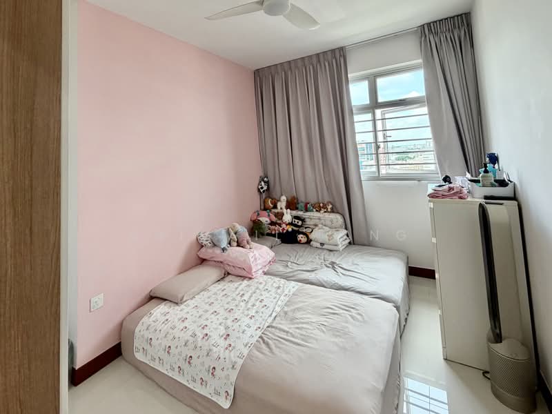 292B Bukit Batok East Avenue 6, 292B Bukit Batok East Avenue 6, 3 Bedrooms, 1,216 sqft, HDB Flat For Sale, by Abigail Tang, 500205287 - Bedroom - PropertyGuru.com.sg