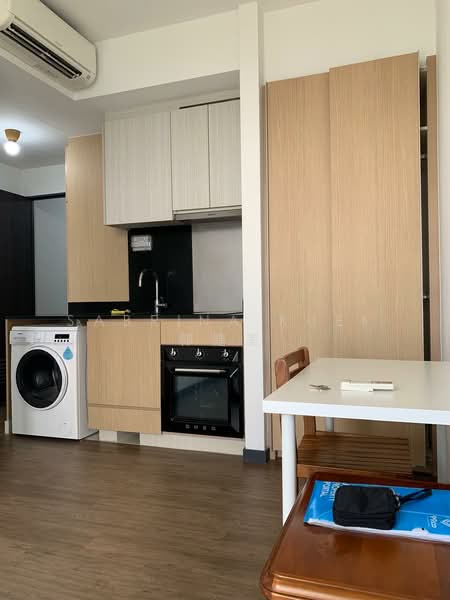 Gem Residences, , Studio, 320 sqft, Condominium For Rent, by Sabrina Kuek 郭健美, 500205305 - Kitchen - PropertyGuru.com.sg
