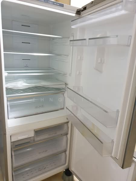 Lakepoint Condo, 2 Lakepoint Drive, 2 Bedrooms, 300 sqft, Condominium For Rent, by Thng Lisa, 500205309 - Interior - PropertyGuru.com.sg