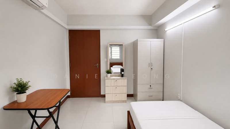 424D Yishun Avenue 11, 424D Yishun Avenue 11, 2 Bedrooms, 721 sqft, HDB Flat For Sale, by Daniel Leong, 500205311 - Bedroom - PropertyGuru.com.sg