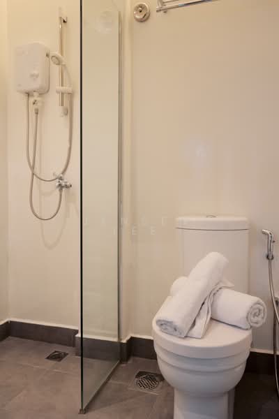Cowrie obor obor house, Obor-Obor House, 332A Tanjong Katong Road, Singapore 437107, Studio, 280 sqft, Shophouse For Rent, by Jensen Lee, 500205322 - Bathroom - PropertyGuru.com.sg