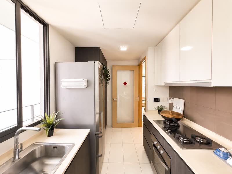 Esparina Residences, 113 Compassvale Bow, 2 Bedrooms, 829 sqft, Executive Condominium For Sale, by Samuel Zhang, 500205327 - Kitchen - PropertyGuru.com.sg
