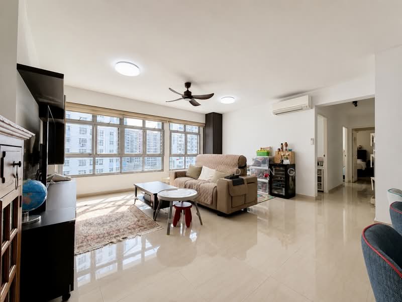 440C Fernvale Link, 440C Fernvale Link, 3 Bedrooms, 1,216 sqft, HDB Flat For Sale, by Gabriel Ding, 500205329 - Living Room - PropertyGuru.com.sg