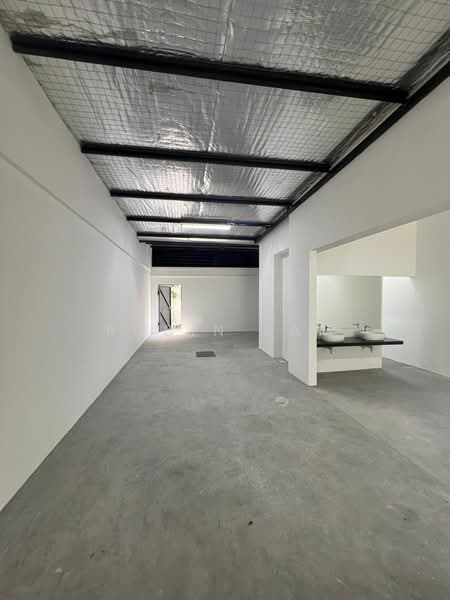 Prime location! Ground floor shop unit at River Valley Road for sale, River Valley Road, Kellock Road, Zion Road, 1,475 sqft, Shop / Shophouse For Sale, by Robin Lam, 500205330 - Interior - CommercialGuru.com.sg