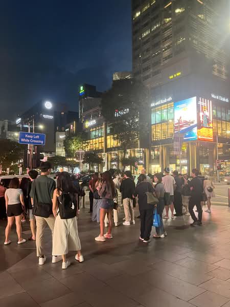 The Heeren, 260 Orchard Road, 5,413 sqft, Mall Shop For Rent, by June Wang, 500205331 - Exterior - CommercialGuru.com.sg