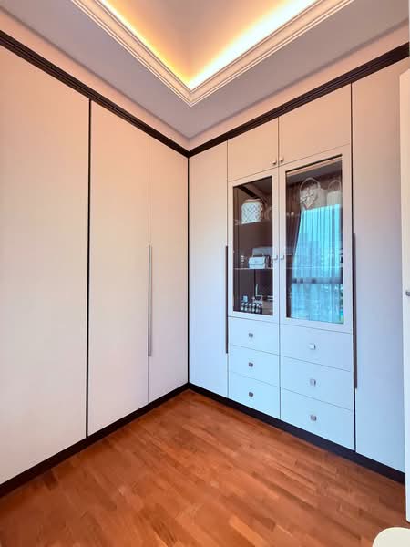 Sea Horizon, 3 Pasir Ris Rise, 4 Bedrooms, 1,281 sqft, Executive Condominium For Sale, by SG Lim, 500205332 - Wardrobe room - PropertyGuru.com.sg