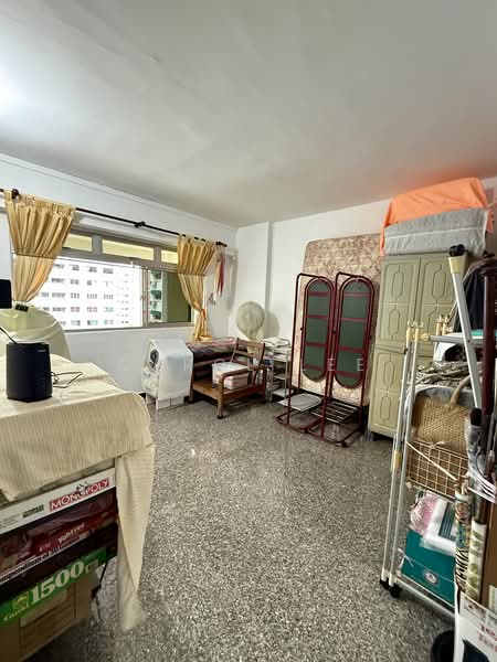 867 Woodlands Street 83, 867 Woodlands Street 83, 4 Bedrooms, 1,582 sqft, HDB Flat For Sale, by Carol Lee, 500205344 - Living Room - PropertyGuru.com.sg