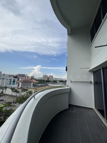 522 Hougang Avenue 6, 522 Hougang Avenue 6, 4 Bedrooms, 1,561 sqft, HDB Flat For Sale, by Noel DRAGON Tan, 500205349 - Balcony - PropertyGuru.com.sg