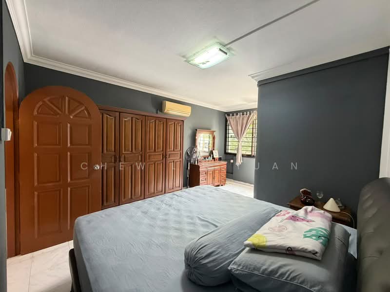 921 Jurong West Street 92, 921 Jurong West Street 92, 3 Bedrooms, 1,313 sqft, HDB Flat For Sale, by Chew Lih Yuan, 500205355 - Bedroom - PropertyGuru.com.sg