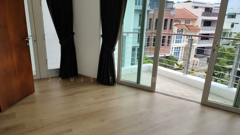 Cambridge Road, Cambridge Road, 5 Bedrooms, 3,306 sqft, Terraced House For Sale, by Javis Tan 陈松伟, 500205358 - Balcony - PropertyGuru.com.sg