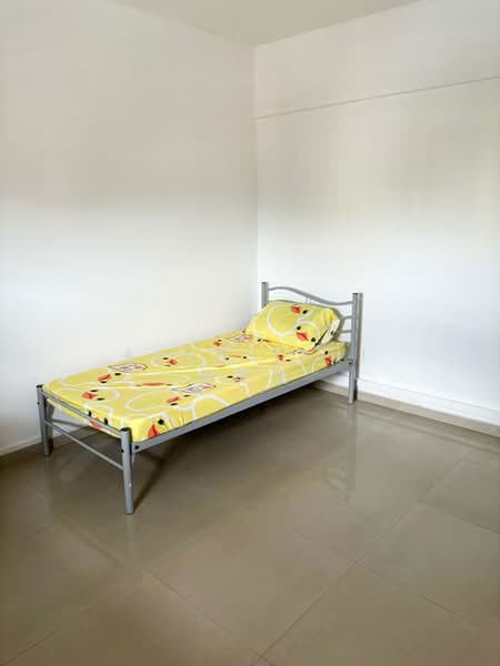Master Bedroom for 1 Lady @ Blk 639 Rowell Rd, Rowell Road, Room Rental, 200 sqft, HDB Flat For Rent, by Alan Tsui 徐先生, 500205363 - Bedroom - PropertyGuru.com.sg