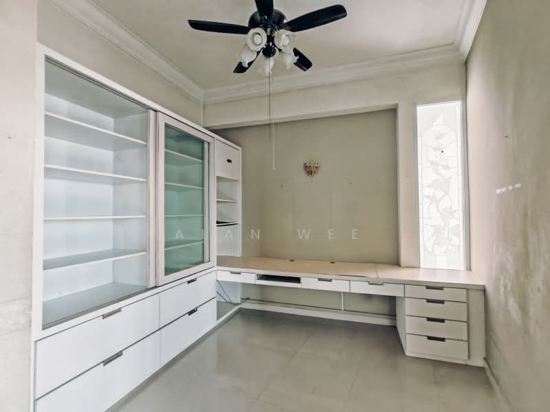 Lakepoint Condo, 2 Lakepoint Drive, 3 Bedrooms, 2,217 sqft, Condominium For Rent, by Alan Wee, 500205370 - Study - PropertyGuru.com.sg