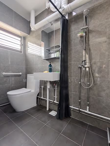 517 Pasir Ris Street 52, 517 Pasir Ris Street 52, 3 Bedrooms, 1,130 sqft, HDB Flat For Rent, by Martin Lim, 500205372 - Bathroom - PropertyGuru.com.sg