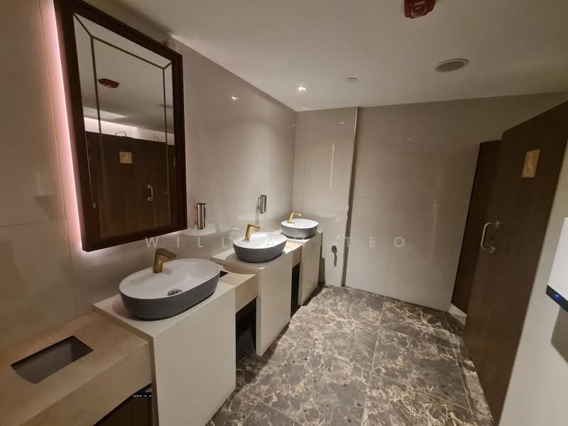 The Adelphi, 1 Coleman Street, 2,207 sqft, Office For Rent, by William Teo, 500205376 - Bathroom - CommercialGuru.com.sg