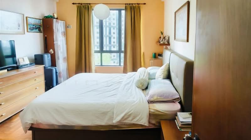 Regent Heights, 50 Bukit Batok East Avenue 5, 3 Bedrooms, 1,163 sqft, Condominium For Sale, by Stella Chew, 500205382 - Bedroom - PropertyGuru.com.sg