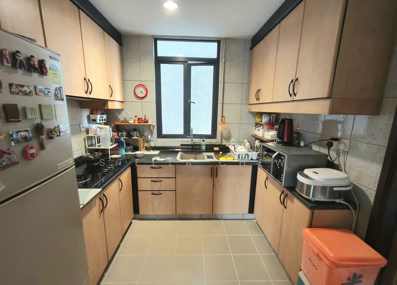Regent Heights, 50 Bukit Batok East Avenue 5, 3 Bedrooms, 1,163 sqft, Condominium For Sale, by Stella Chew, 500205382 - Kitchen - PropertyGuru.com.sg