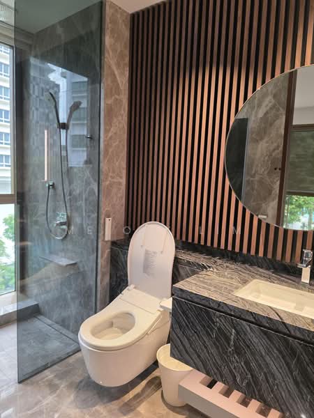 33 Devonshire, 33 Devonshire Road, 2 Bedrooms, 1,001 sqft, Apartment For Rent, by Melody Lim, 500205386 - Master Bathroom - PropertyGuru.com.sg