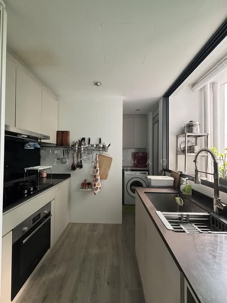 Esparina Residences, 113 Compassvale Bow, 3 Bedrooms, 1,066 sqft, Executive Condominium For Rent, by Zion Zhao 赵峻慷, 500205387 - Kitchen - PropertyGuru.com.sg