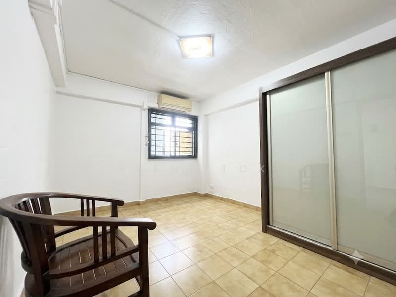 232 Lorong 8 Toa Payoh, 232 Lorong 8 Toa Payoh, 3 Bedrooms, 700 sqft, HDB Flat For Sale, by Reene Tok, 500205402 - Bedroom - PropertyGuru.com.sg